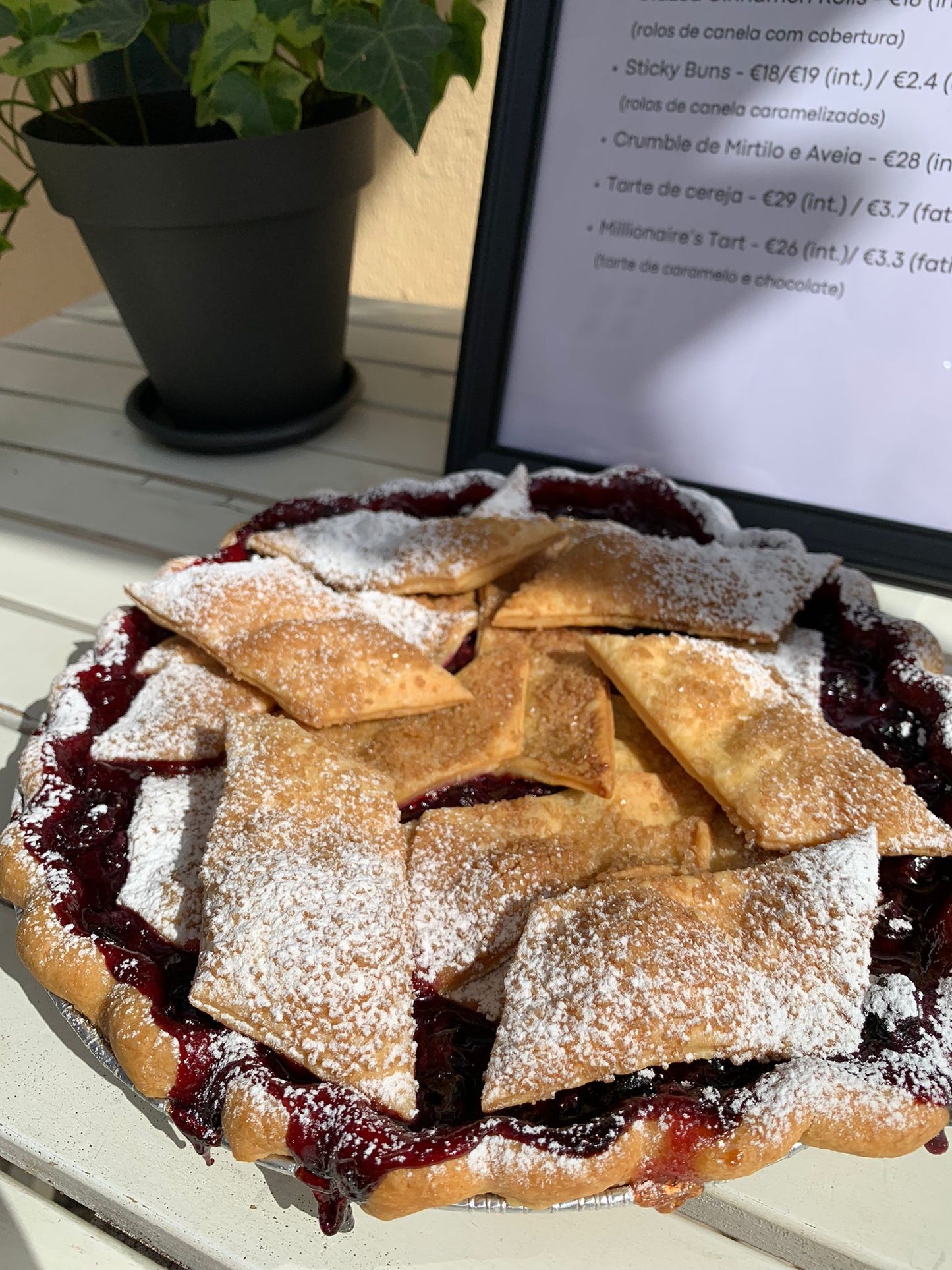Sour Cherry (Tarte de Ginja)